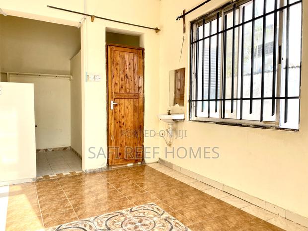 1bdrm Bedsitter in Nyali for rent - thumbnail 14
