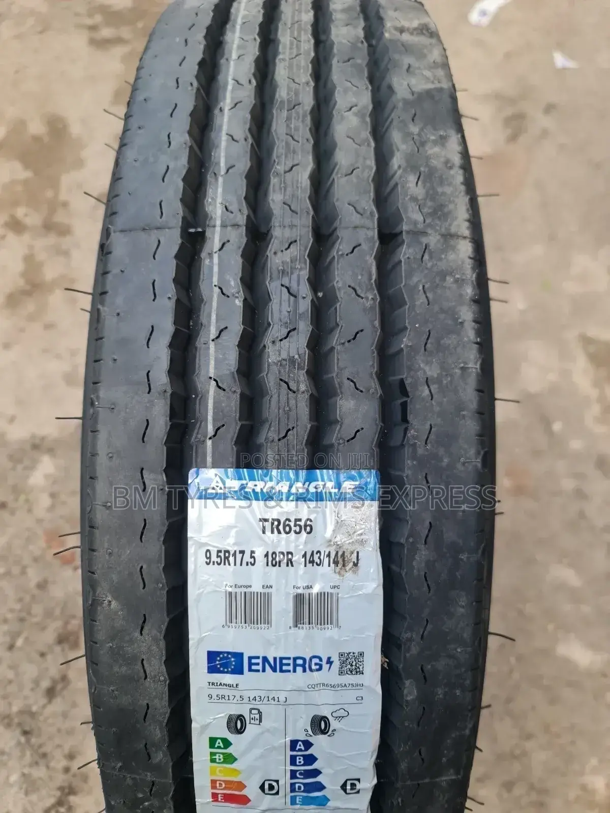 9.5 R17.5 Triangle. Tyres