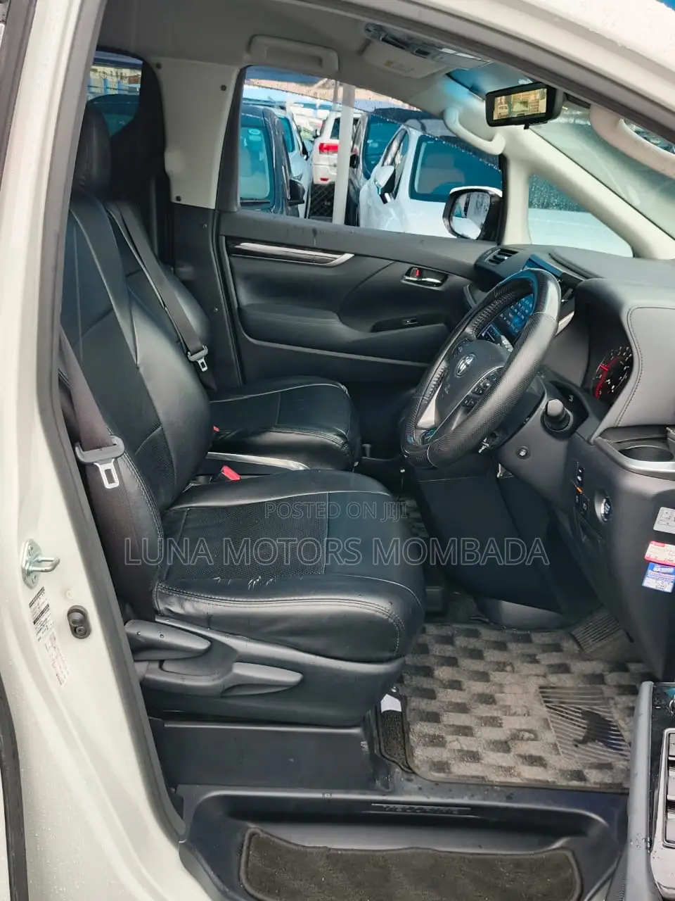 Toyota Vellfire 2018 White
