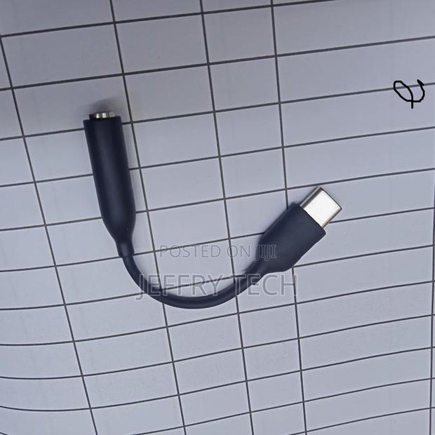 Type Usb-C to 3.5mm Jack Adapter for Earphone