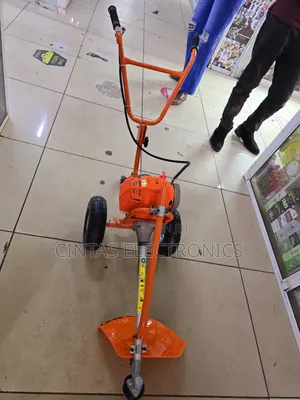 Commercial Wheeled Brushcutter