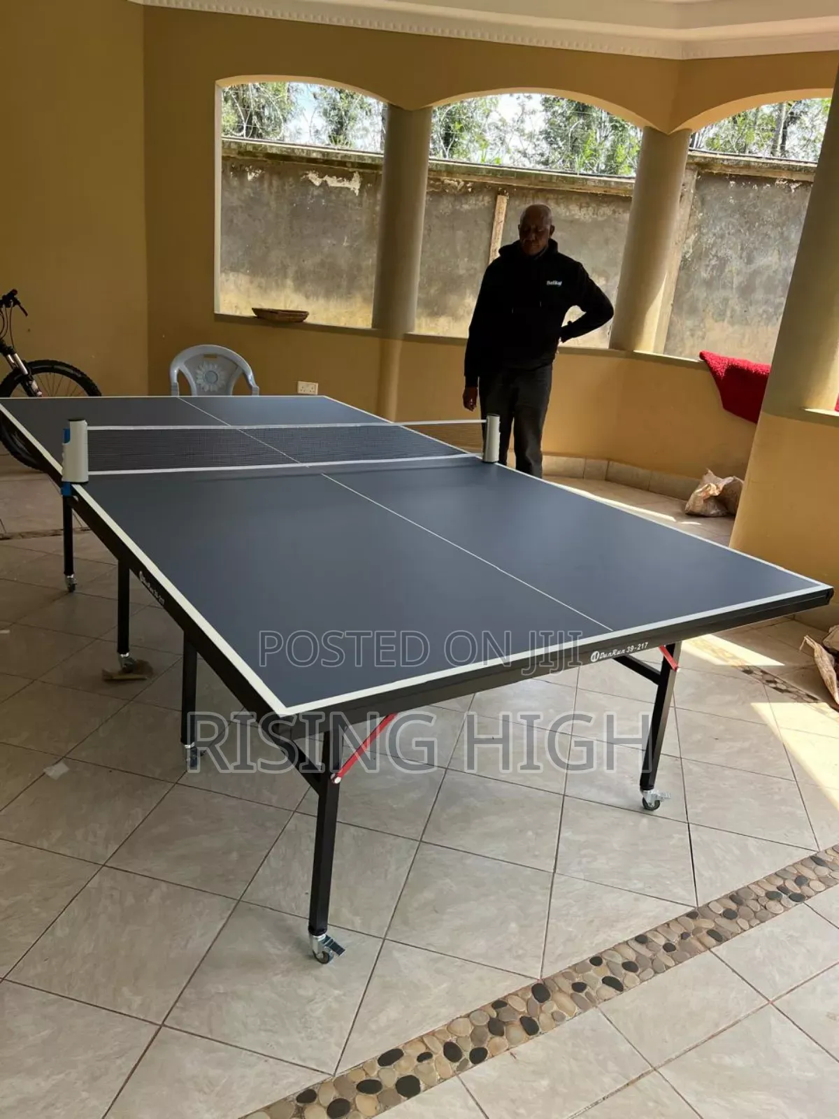 Foldable Table Tennis Table - Free Accessories