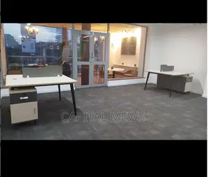 Immaculative Well Located Office-all Bills Paid