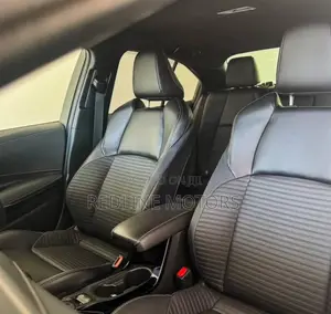 Toyota Corolla L (1.8L 4cyl 2A) 2019 Pearl