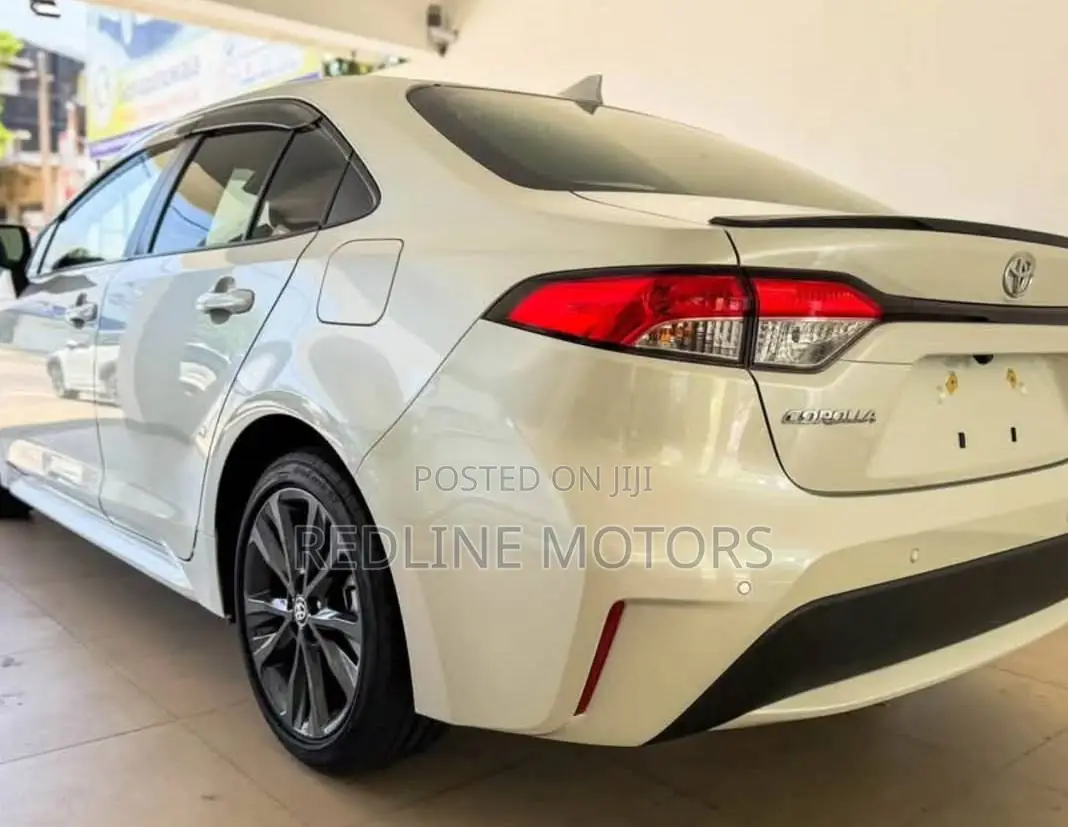 Toyota Corolla L (1.8L 4cyl 2A) 2019 Pearl