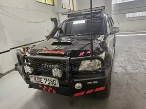 Toyota Hilux 3.0 D-4D 4x4 2014 Black