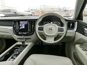 Volvo XC60 T5 Inscription AWD 2019 Blue