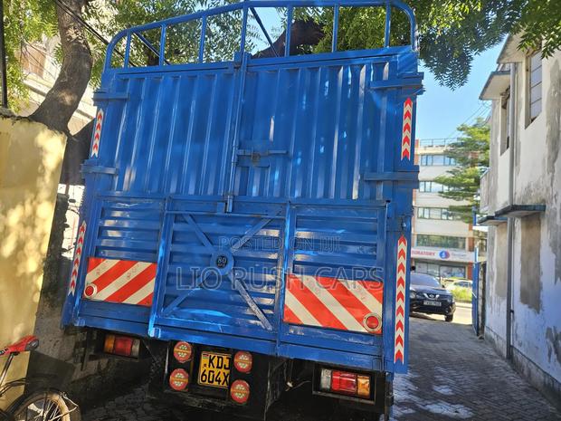 Isuzu FRR Looking Smart - thumbnail 7
