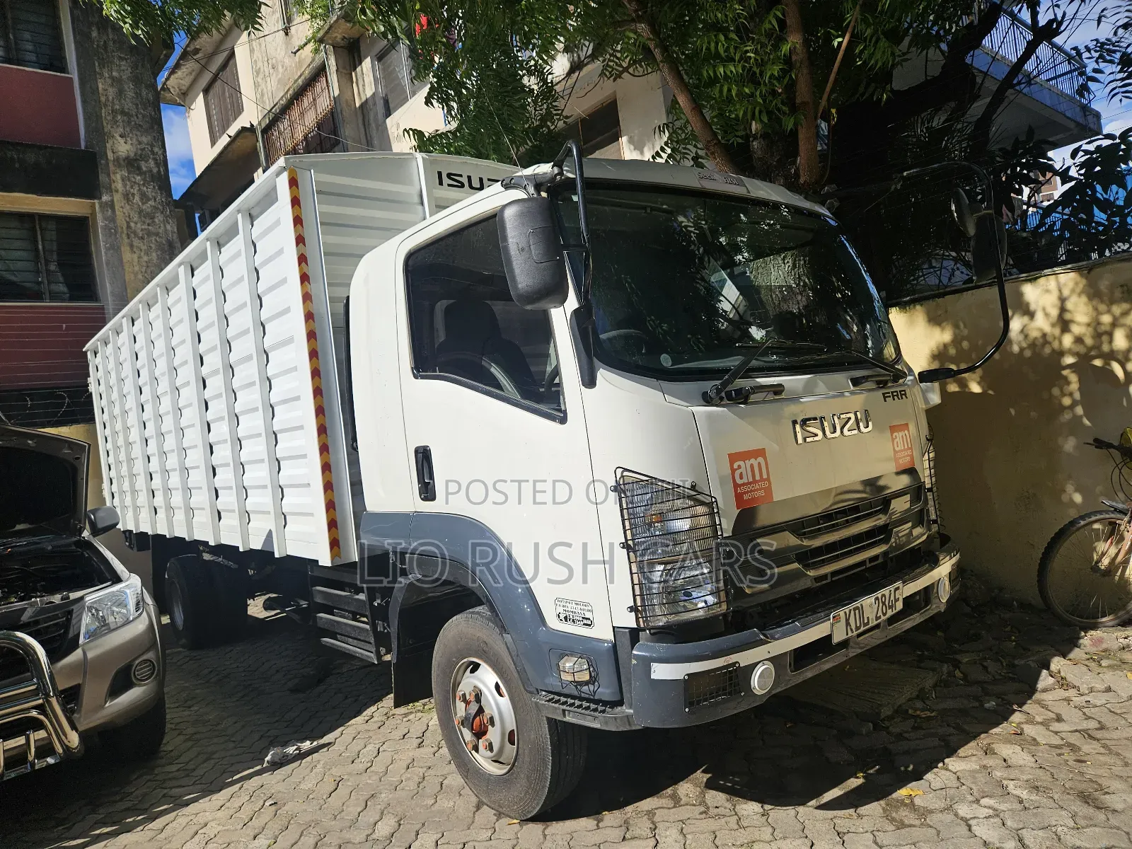 Isuzu FRR Ready for Work
