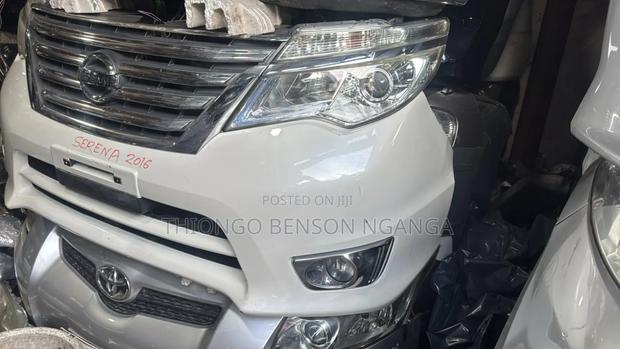 Nissan Serena 2015 Nosecut - main view