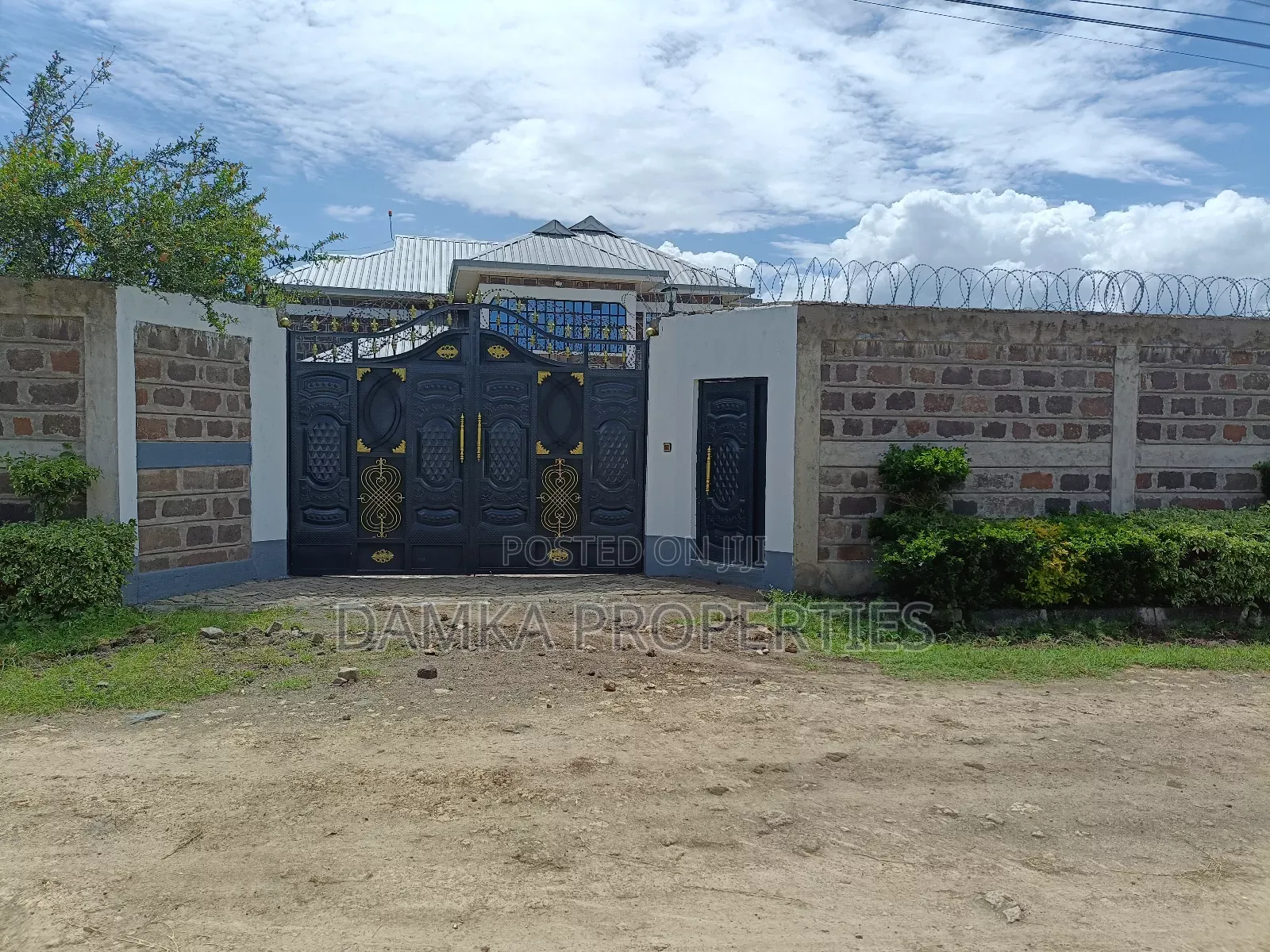 4bdrm Mansion in Nakuru Town East for sale