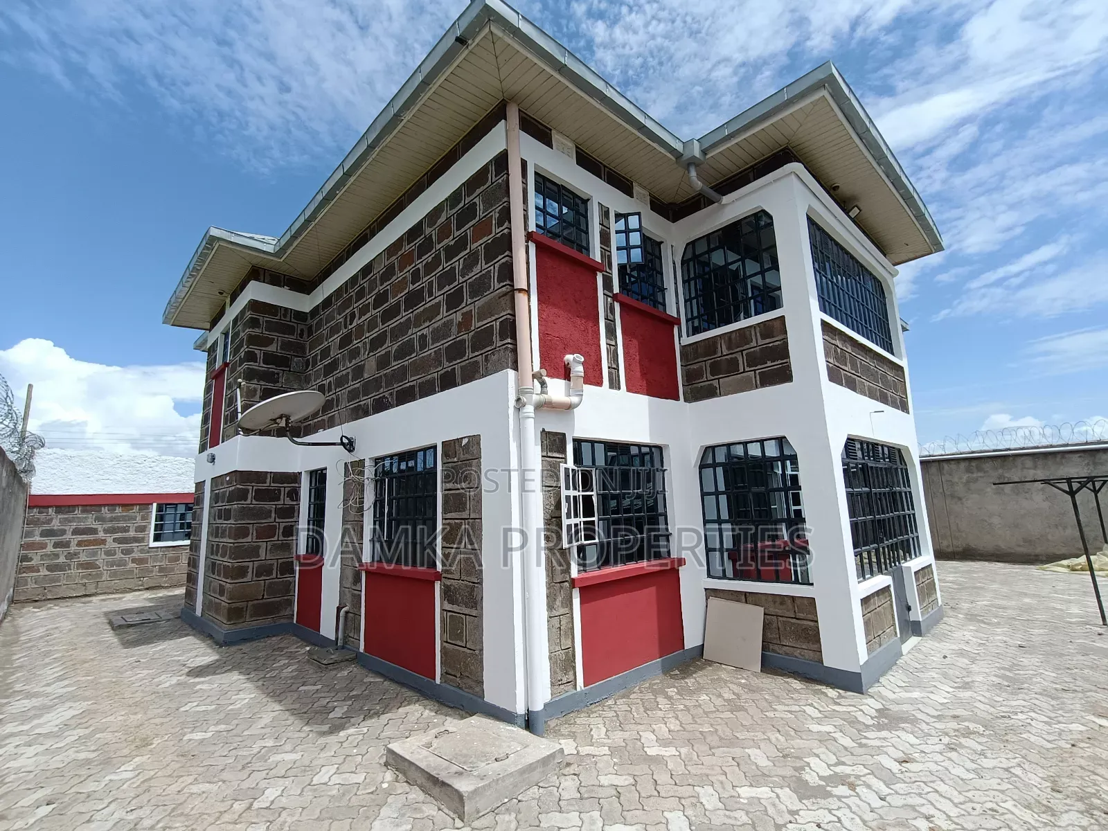 4bdrm Mansion in Nakuru Town East for sale