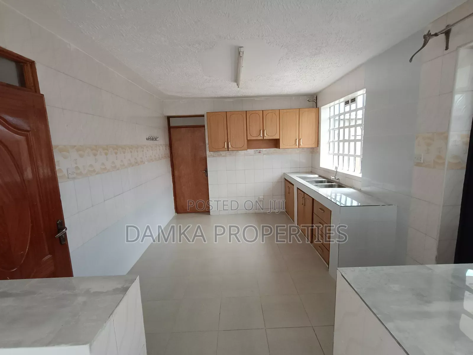 4bdrm Mansion in Nakuru Town East for sale