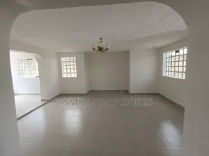 4bdrm Mansion in Nakuru Town East for sale
