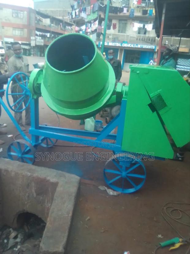 Heavy Duty Concrete Mixer - thumbnail 3