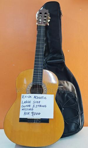 Acoustic Guitar - thumbnail 2