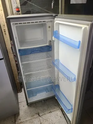 Von Hotpoint/ Silver 180litres Working Good