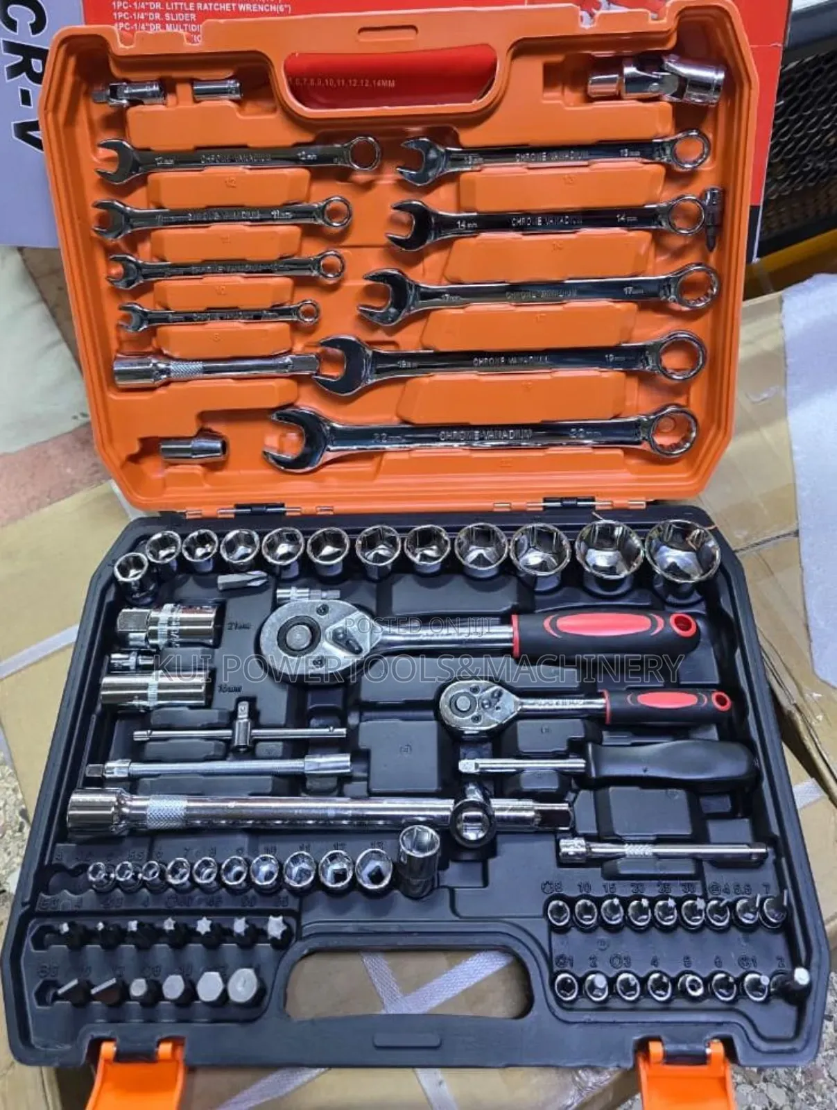 82 Pc Socket and Bit Set/ 82 Pc Toolset