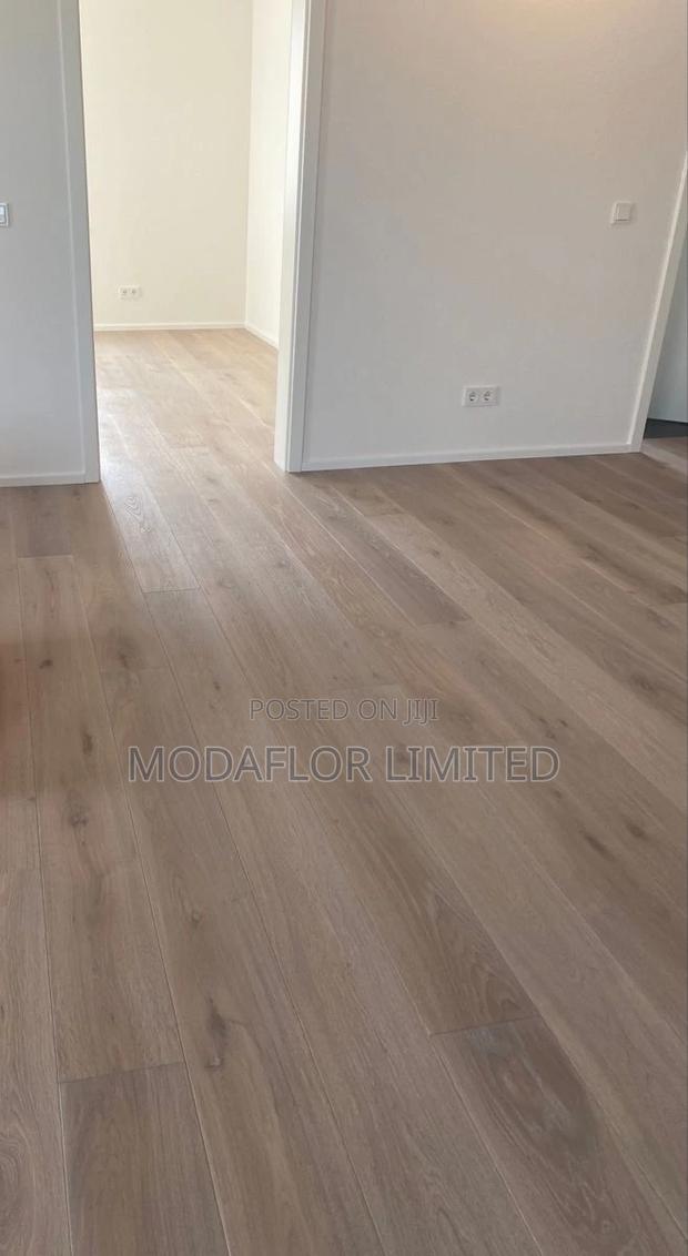 "Floors Built to Impress!" With SPC Flooring