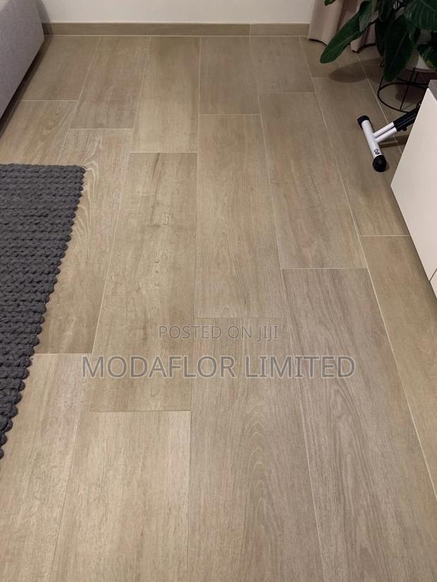 "Designed to Outlast Everything!" of SPC Flooring