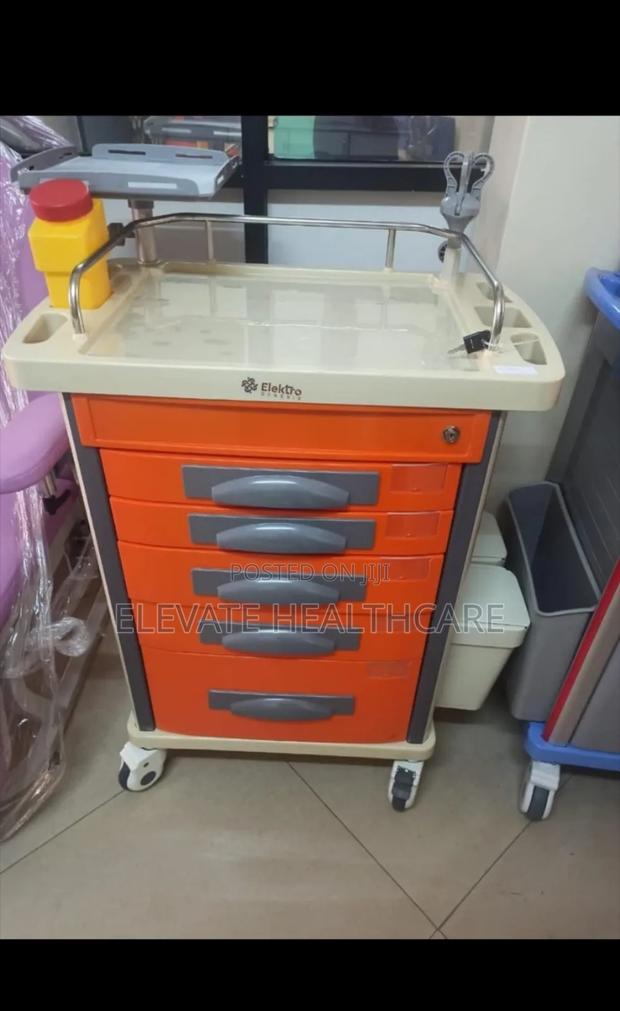 Medical Crash Cart - main view