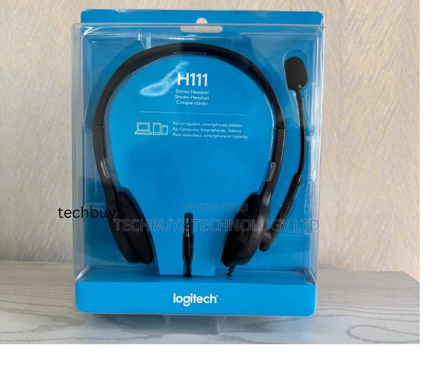Logitech H111 Headset, Stereo Headphones,Noise-Cancelling