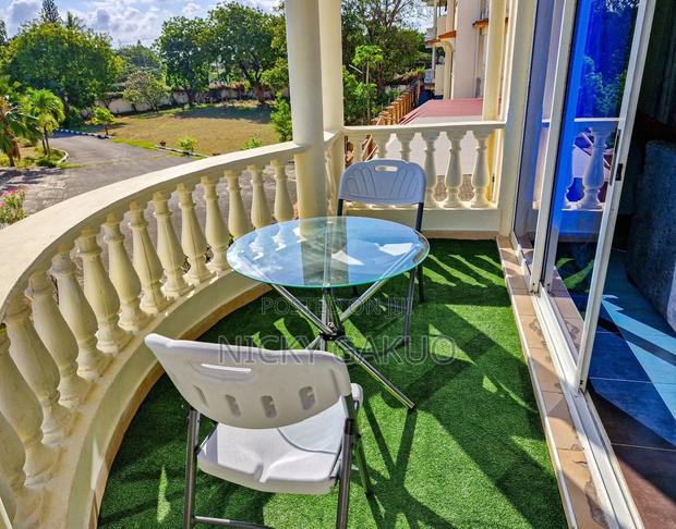 2bdrm Apartment - thumbnail 10