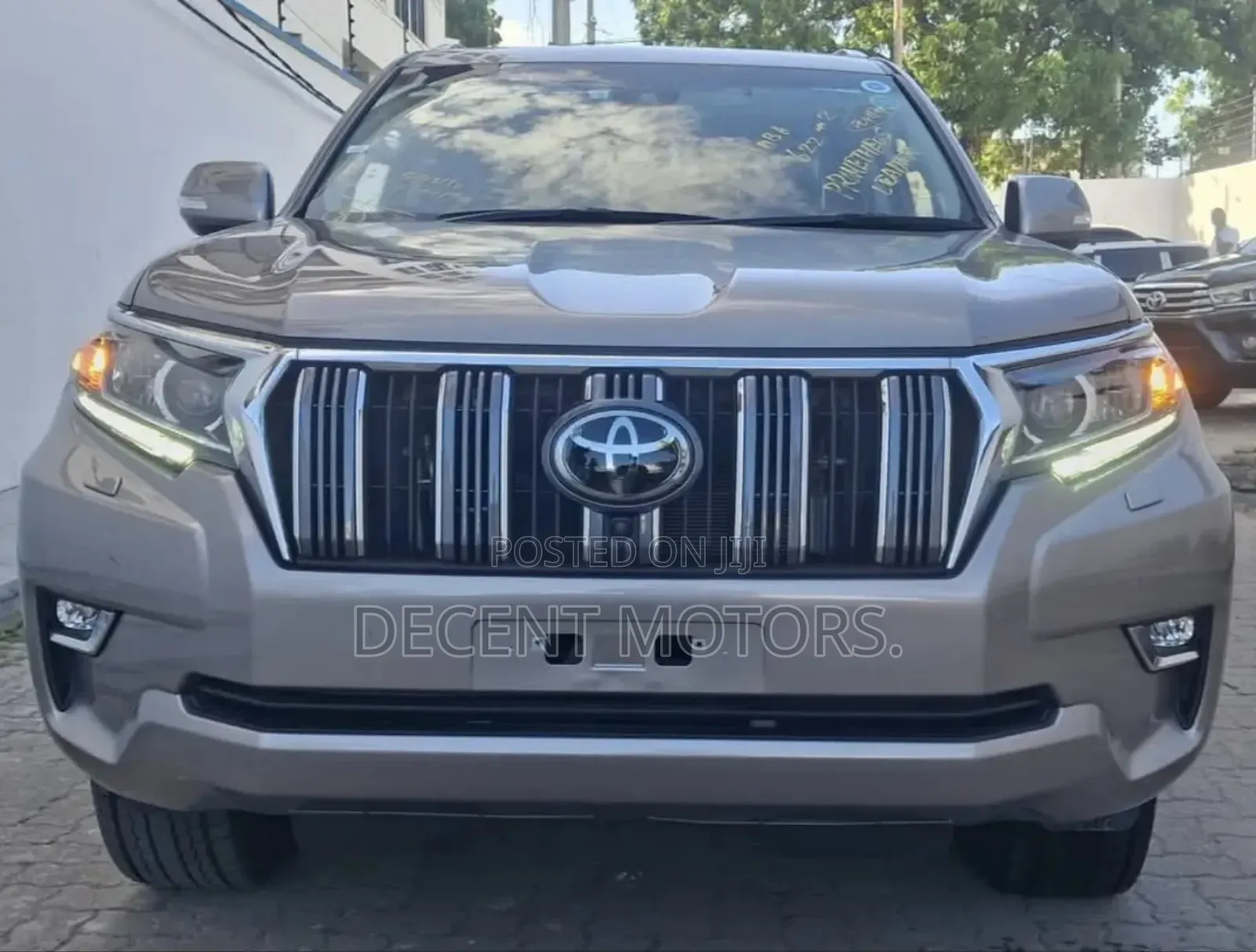 Toyota Land Cruiser Prado 2.8 2019 Gray