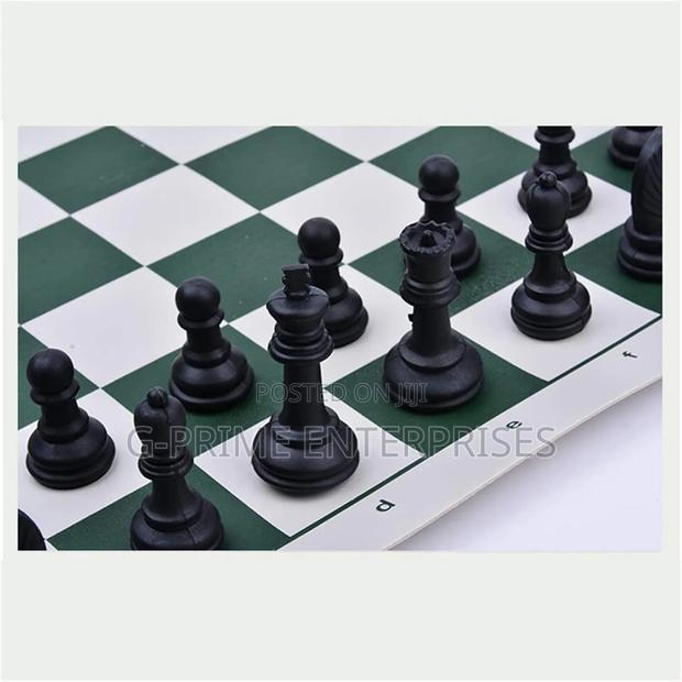 Portable Travel Chess Set. - thumbnail 3