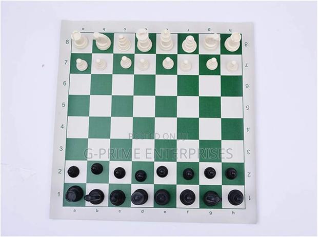 Portable Travel Chess Set. - thumbnail 4