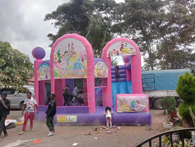 Lol Bouncing Castles for Hire - thumbnail 6