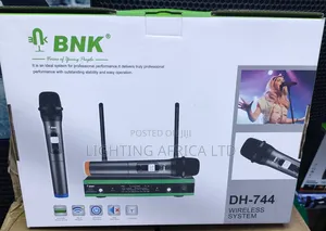 100 Meters Frequency BNK Dual Microphone Wireless