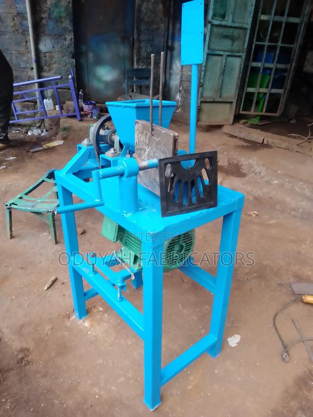 Plastic Vent Extruder Machine - main view