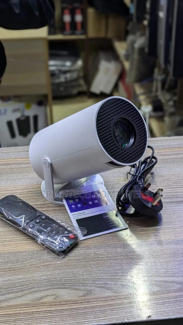 Smart Projector Mini Android Projector - main view