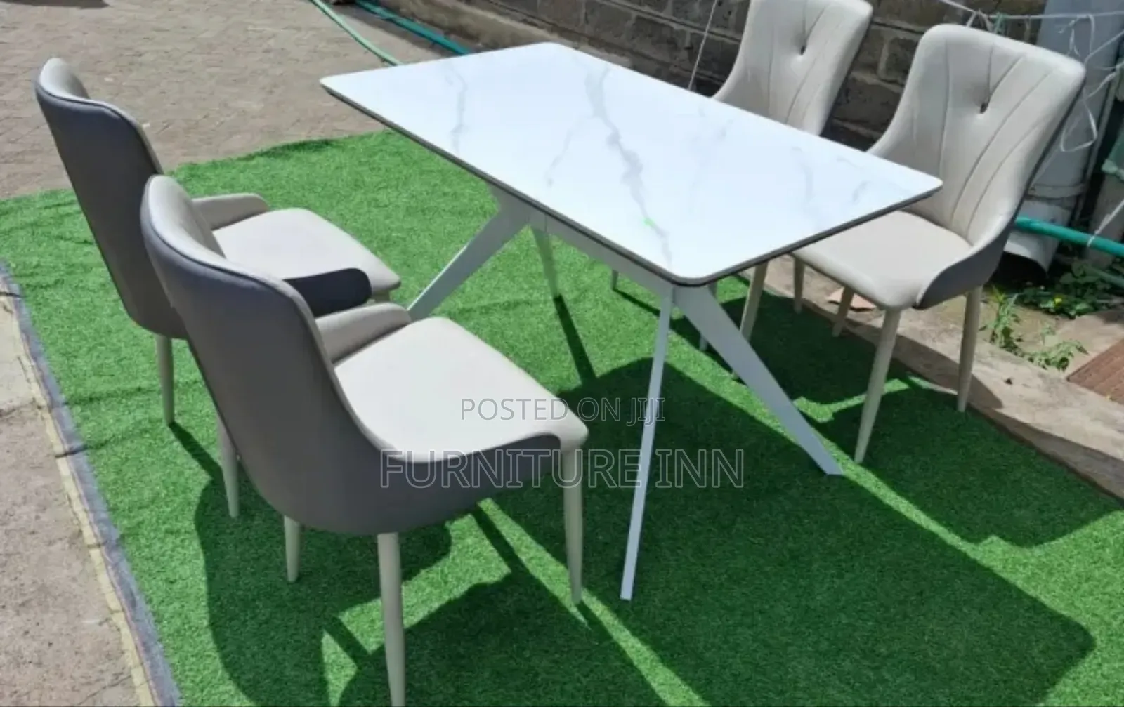Classy 4 Seater Dinning Table