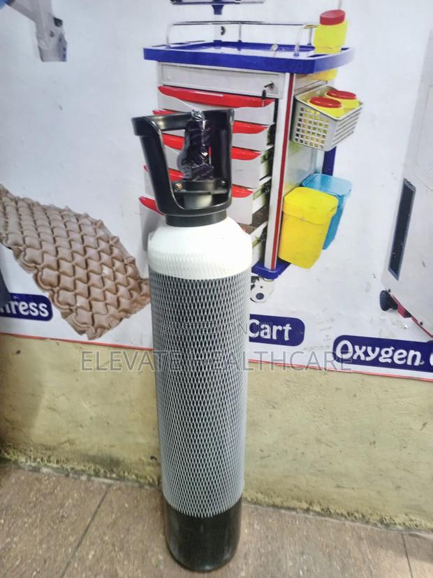 An Oxygen Cylinder - main view