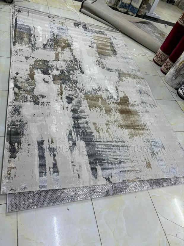 7/10 Radiant Carpet - main view