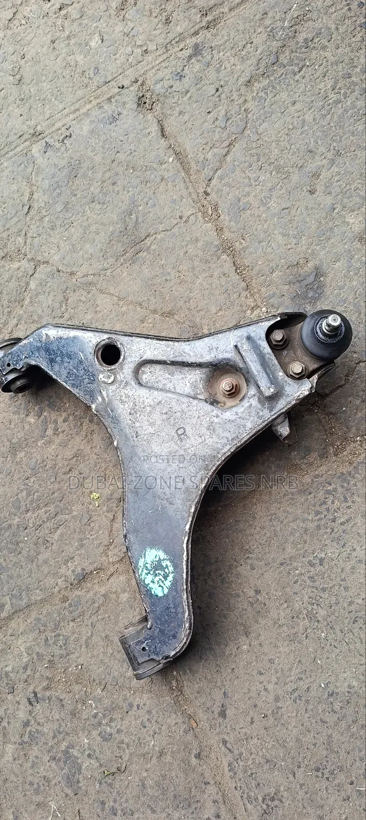 Mitsubishi L200 2010 Lower Control Arms.