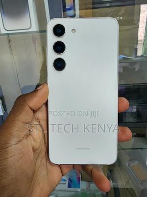 Samsung Galaxy S23 128 GB White - thumbnail 2
