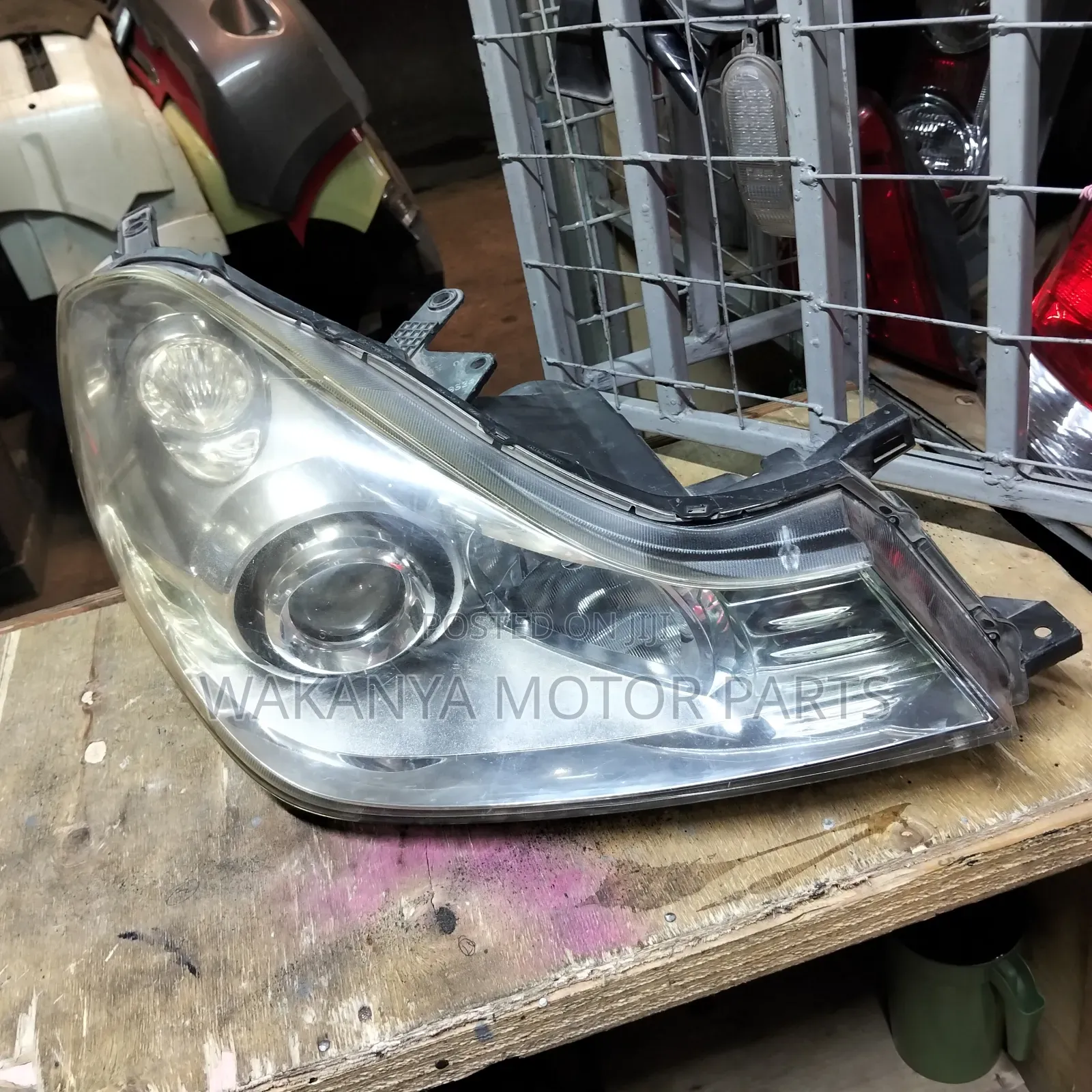 Nissan Wing Road Y12 Xenon Headlamp, Clean Ex Japan