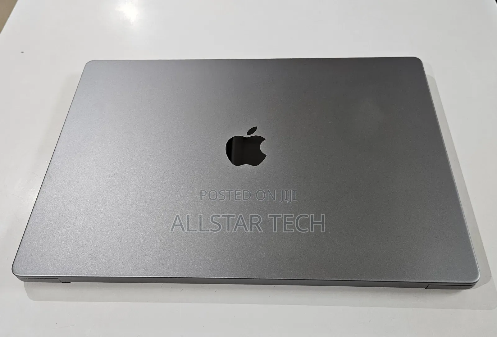 Laptop Apple MacBook Pro 2021 M1 16GB Apple M1 Pro SSD 1T