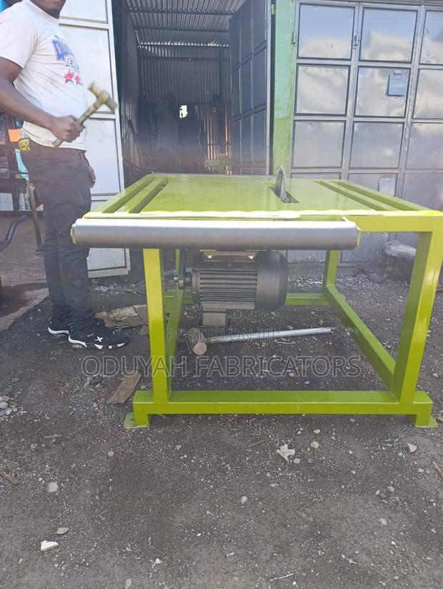 Wood Cutting Table Saw Machine - main view