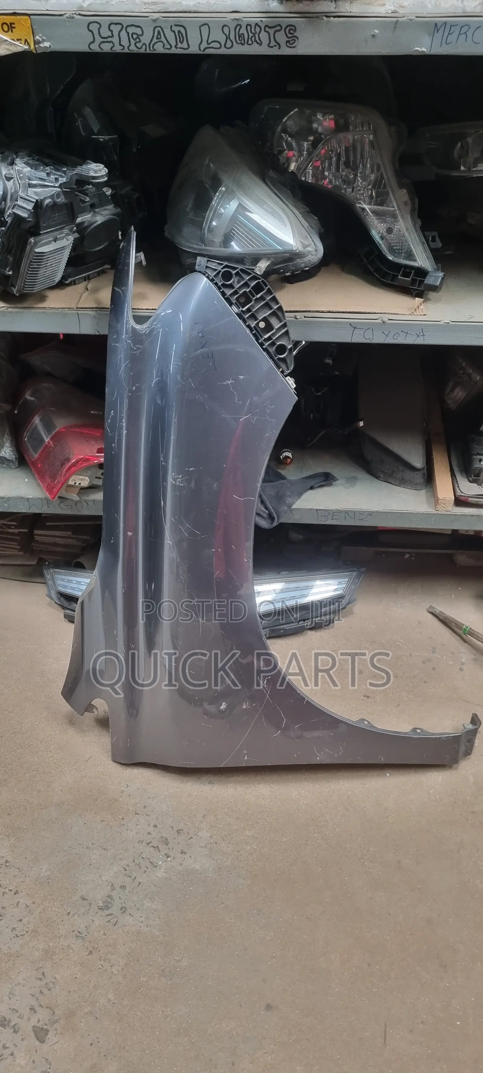 Lexus Lx450 Right Front Wing