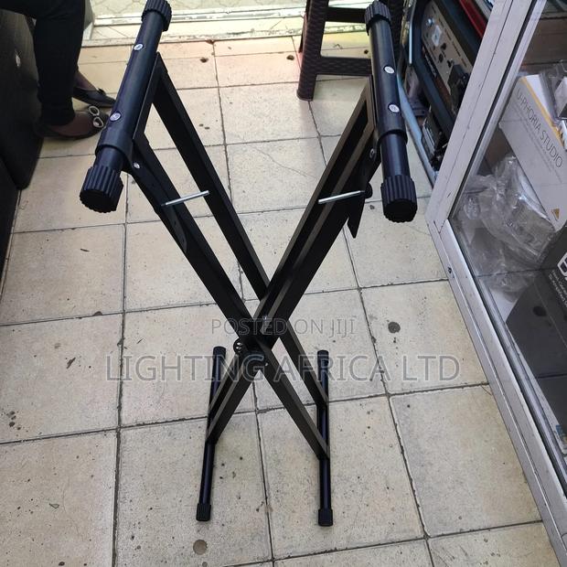 Heavy Gauge Metallic Keyboard Stand - thumbnail 3