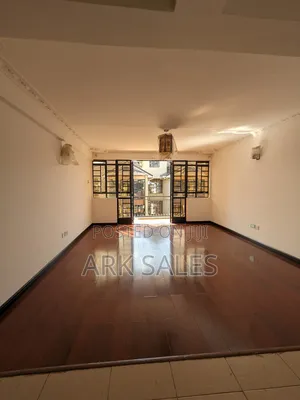 3bdrm Apartment in Kasarani for sale