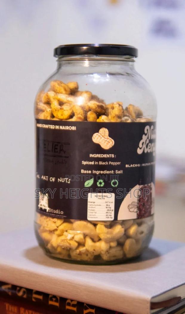 Blacks Blend Cashew Nuts 1000g Glass Jar