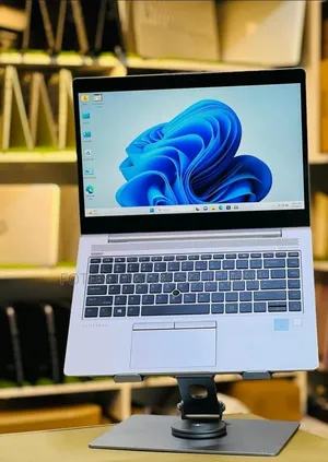 Laptop HP ProBook 440 G8 16GB Intel Core I7 SSD 1T