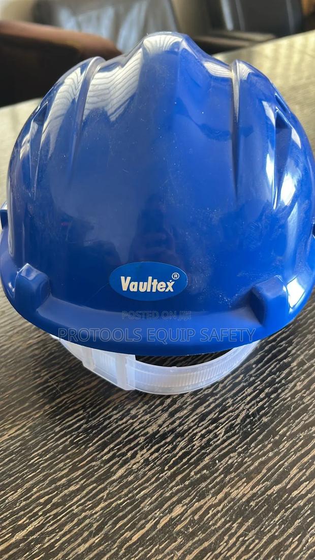 Blue Helmet - thumbnail 2