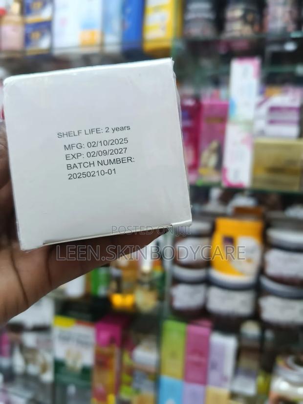 Sam Renewal Face Cream - thumbnail 4