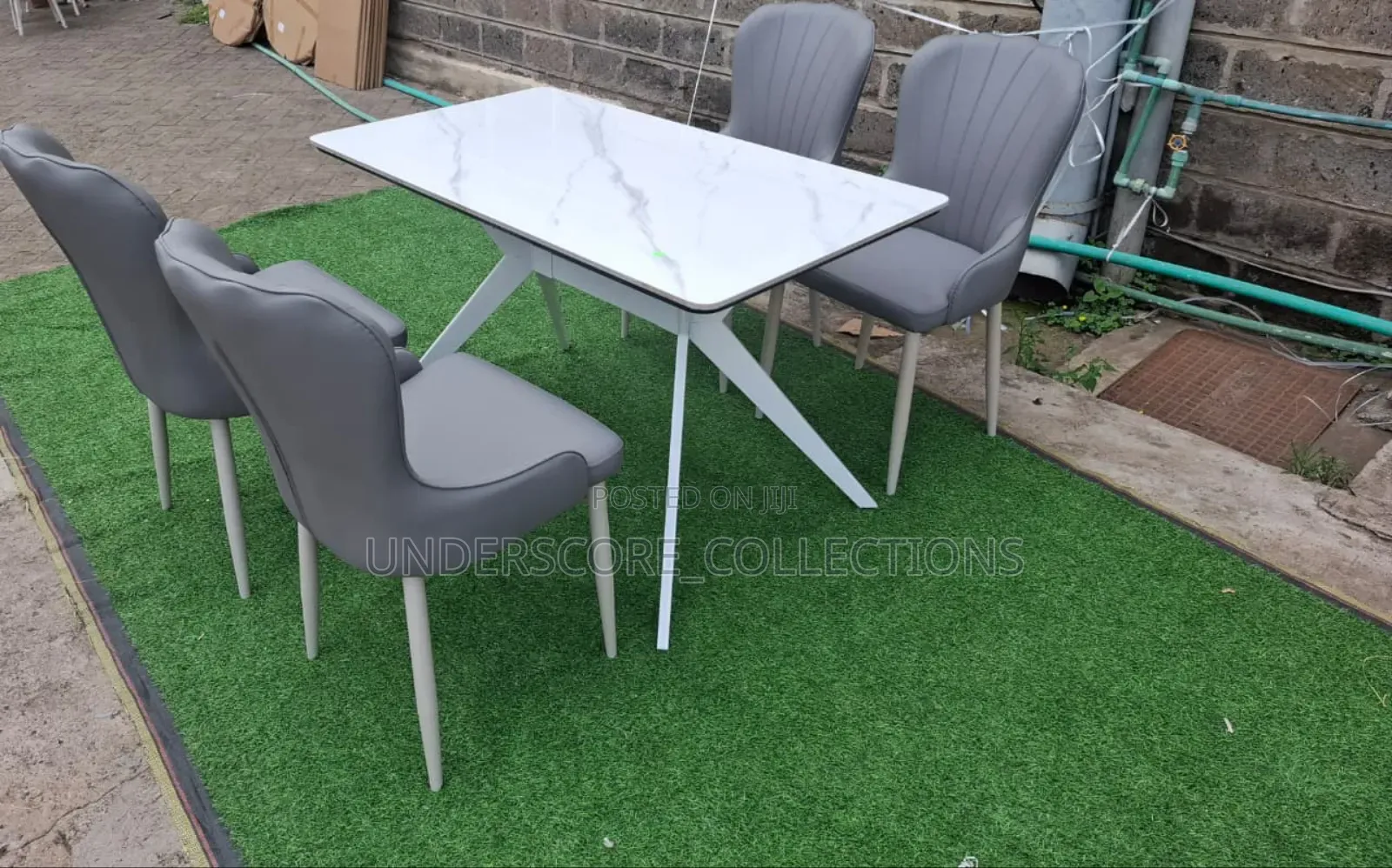 Executive Homes Top Marble+4 Chairs